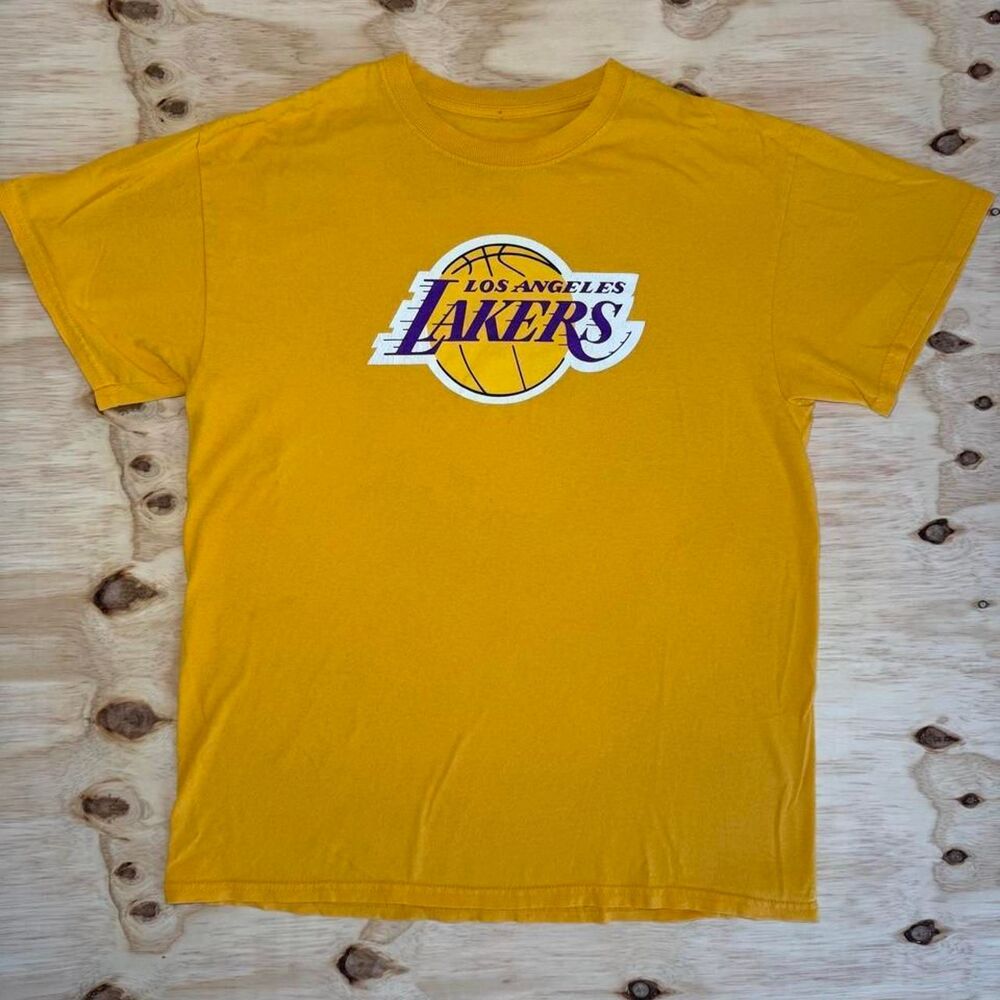 Nba Men's Yellow and Gold T-shirt